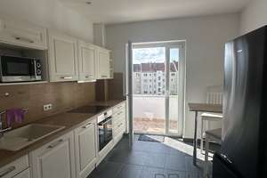 FÜR SÜDSTADTFANS: RUHIG & WEIT OBEN GELEGENE 4-ZI-ETW MIT LASTENLIFT, SÜDBALKON (+ GARAGE OPTIONAL) – Die vollständige Adresse der Immobilie erhältst du vom Anbieter., 30171 Südstadt, Hannover – Vorschaubild 2