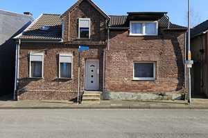 Kleines, älteres Haus für Handwerker, mit super Grundstück für 1- 3 Familien eventuell neu bauen. – Neuss (Rhein-Kreis) – Vorschaubild 1
