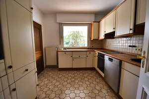 Familienglück am Rhein: Charmanter Altbau mit großem Garten, Keller, 2 Garagen und Dachterrasse – Die vollständige Adresse der Immobilie erhältst du vom Anbieter., 53225 Beuel-Mitte, Bonn – Vorschaubild 7