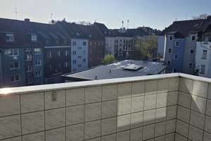 Helle 3-Zimmer Wohnung mit Balkon im 5. OG in Essen-Holsterhausen + Tiefgaragenstellplatz – Wöhlerstraße 3, 45147 Holsterhausen, Essen – Vorschaubild 11
