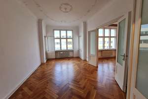 4-5 Zimmer-ALTBAU im 3. OG*LIFT*viel Stuck*hohe Decken*altes Parkett*moderne Küche*Balkon – Die vollständige Adresse der Immobilie erhältst du vom Anbieter., 10707 Wilmersdorf, Berlin – Vorschaubild 2