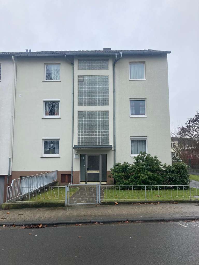 Immobilie in Northeim - 95 m² Wohnung im kleinen 3-Parteienhaus mit Balkon  – Stellplatz möglich - Bild 0