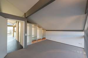 AIGNER - Lichtdurchflutet und vielseitig: 450 m² Gewerbe und Wohnen auf hohem Niveau vereint – Die vollständige Adresse der Immobilie erhältst du vom Anbieter., 85658 Egmating – Vorschaubild 13