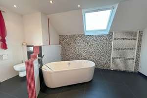 Großzügiges Wohnhaus mit 324 m² – ideal für Wohnen und Arbeiten unter einem Dach – Die vollständige Adresse der Immobilie erhältst du vom Anbieter., 56154 Boppard – Vorschaubild 32