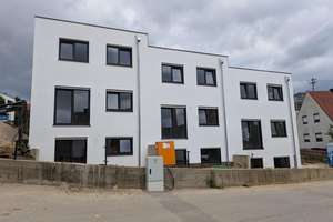 Neubau Reihenhaus in Top Lage – Wolfstraße 36, 85276 Pfaffenhofen an der Ilm – Vorschaubild 1