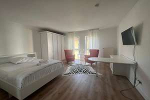 Furnished Apartment for 2 | All-Inclusive Rent incl. Electricity & Internet | U6 to Frankfurt – 63065 Mathildenschule, Offenbach am Main – Vorschaubild 5