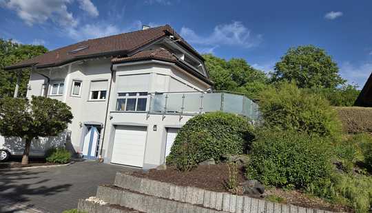 Bild von Großzügiges EfH inkl. Büro/Einliegerwohnung im UG.