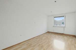 2-Zimmer-Wohnung in Stuttgart-Zuffenhausen - Erbbaurecht – Die vollständige Adresse der Immobilie erhältst du vom Anbieter., 70437 Rot, Stuttgart – Vorschaubild 3
