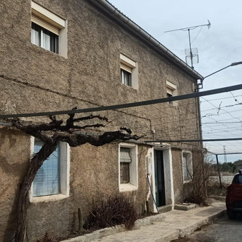 VERKAUF EINES LANDHAUSES MIT FÜNF SCHLAFZIMMERN IN SERÓN ALMERÍA.