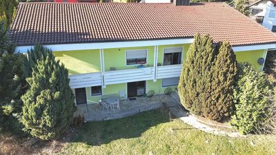 Großzügiges Wohnhaus mit Einliegerwohnung in Arnschwang bei Furth im Wald