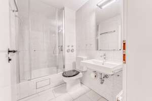 Schwabing-West von seiner schönsten Seite: Helle 3-Zimmer-Wohnung zur Miete in ruhiger Lage – Die vollständige Adresse der Immobilie erhältst du vom Anbieter., 80797 Am Luitpoldpark, München – Vorschaubild 9