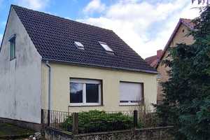 Einfamilienhaus in Bad Freienwalde (Oder) Neuenhagen - braucht ganz viel Zuwendung ! – Märkisch-Oderland (Kreis) – Vorschaubild 1