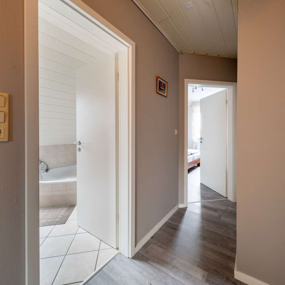 Immobilie in Norstedt - Solide gebaut, energetisch durchdacht und gut gelegen: familiengerechtes Einfamilienhaus in Viöl. - Bild 18