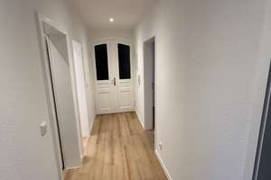 Kernsanierte 3-Zimmerwohnung mit Einbauküche in sehr guter und ruhiger Lage 
