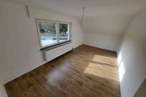 Erstbezug Einfamilienhaus zur Miete  – Hauptstraße 236, 53518 Adenau – Vorschaubild 1