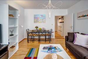 Möbliert: Wohnen auf Zeit in Bestlage: Lehel am Thierschplatz – Die vollständige Adresse der Immobilie erhältst du vom Anbieter., 80538 Lehel, München – Vorschaubild 2