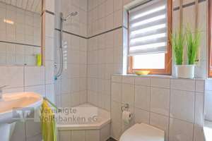 Tolle 4 Zimmer DG-Wohnung mit Balkon, TG Platz und AAP im Freien – Die vollständige Adresse der Immobilie erhältst du vom Anbieter., 72762 Reutlingen-Mitte, Reutlingen – Vorschaubild 13