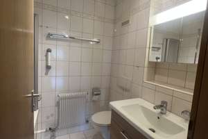 Wohnen mit Charakter: Modernisierte 3,5-Zimmer-Wohnung in Freudenstadt – Moselstraße 10, 72250 Freudenstadt – Vorschaubild 9