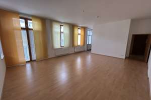 Geräumige 1-Zimmer-Wohnung mit Einbauküche und großem Balkon! – Gerhart-Hauptmann-Str. 18, 39108 Stadtfeld Ost, Magdeburg – Vorschaubild 1