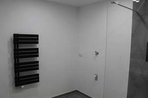 Neu Renovierte 2-Zimmer-Wohnung in Augsburg – Die vollständige Adresse der Immobilie erhältst du vom Anbieter., 86156 Bärenkeller, Augsburg – Vorschaubild 13