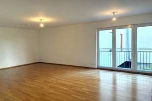 * WOHNEN NAHE SCHLOßSTRAßE: REPRÄSENTATIVER NEUBAU MIT EINBAUKÜCHE, PARKETT, BALKON & 2 BÄDERN! * – 12163 Steglitz, Berlin – Vorschaubild 2