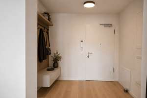 Stilvolles Wohnen in Stuttgarter Bestlage – 2 Zimmer, Loggia und beeindruckender Ausblick – Die vollständige Adresse der Immobilie erhältst du vom Anbieter., 70174 Hauptbahnhof, Stuttgart – Vorschaubild 3