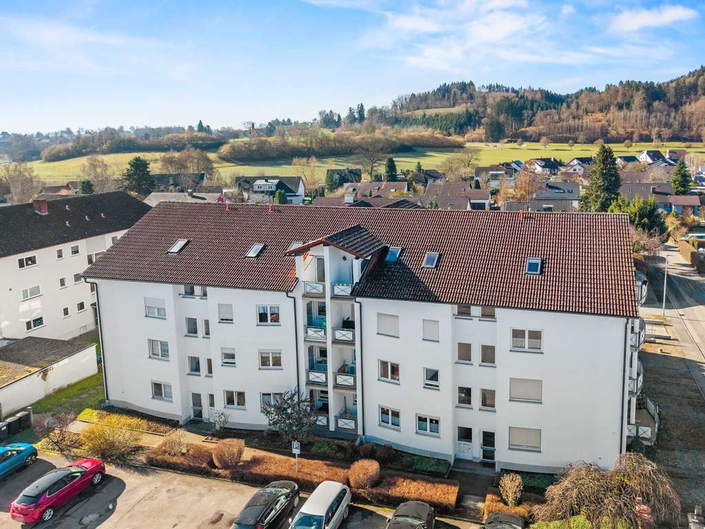 Immobilie in Owingen - Kompaktes 1-Zimmer-Appartement mit Balkon und Stellplatz im Doppelparker - Bild 2
