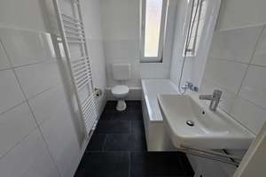 2 Zimmer plus Wohnküche, frisch saniert, mit Balkon in Reisholz – Würzburger Str. 17, 40599 Reisholz, Düsseldorf – Vorschaubild 5