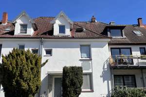 Möbliertes Einzelzimmer mit eigener Pantryküche und Gemeinschaftsbad 