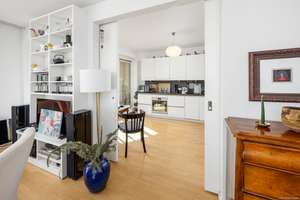 Wohnen mit Weitblick: Lichtdurchflutete 2-Zimmer-Wohnung mit zwei Balkonen – Die vollständige Adresse der Immobilie erhältst du vom Anbieter., 20253 Hoheluft-West, Hamburg – Vorschaubild 4