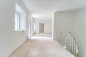 Erstbezug nach Kernsanierung - Dachgeschosswohnung mit hochwertiger Ausstattung in der Maxvorstadt – Die vollständige Adresse der Immobilie erhältst du vom Anbieter., 80799 Universität, München – Vorschaubild 2