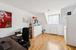 Stilvolle Altbau-Maisonette mit zwei sonnigen Balkonen in Flingern Nord – Die vollständige Adresse der Immobilie erhältst du vom Anbieter., 40233 Flingern Nord, Düsseldorf – Vorschaubild 8