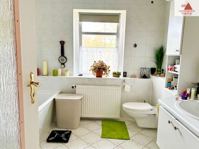 Immobilie in Pockau-Lengefeld - Großes Wohnhaus - Mehrgenerationenhaus - Ladengeschäft im Erdgeschoss - Lengefeld OT Lippersdorf! - Bild 3