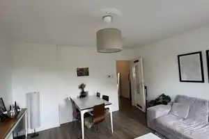 schöne 3-Zimmer-Wohnung mit Balkon ab dem 01.10 zu vermieten – Südstraße 26, 52064 Aachen – Vorschaubild 2