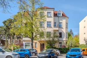 Charmante und lichtdurchflutete Zwei-Zimmer-Wohnung mit Süd-West Balkon - sofort bezugsfrei! – Die vollständige Adresse der Immobilie erhältst du vom Anbieter., 13156 Niederschönhausen, Berlin – Vorschaubild 2