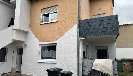 Bild von Schönes Zweifamilienhaus mit Balkon und frei sitz und 2 Stellplätze