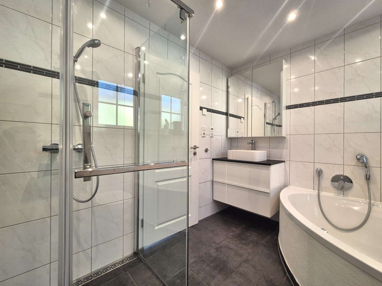 Immobilie in Bühlerzell - Modernes, stilvolles Einfamilienhaus mit vielen Gestaltungsmöglichkeiten - Bild 7