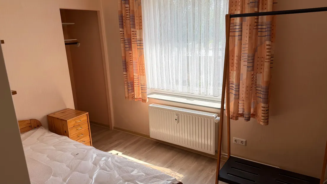 Gepflegte 3- Zimmer- Wohnung mit Einbauküche in Salzgitter- Lebenstedt – Kinderzimmer