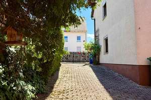 Gepflegtes Einfamilienhaus mit viel Potential in ruhiger Lage von Cadolzburg – Die vollständige Adresse der Immobilie erhältst du vom Anbieter., 90556 Cadolzburg – Vorschaubild 31