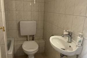 Helle, gepflegte 2 Zimmer-Wohnung mit Balkon auf Erbpacht-Grundstück im alten Teil von D-Oberkassel – Die vollständige Adresse der Immobilie erhältst du vom Anbieter., 40545 Oberkassel, Düsseldorf – Vorschaubild 13