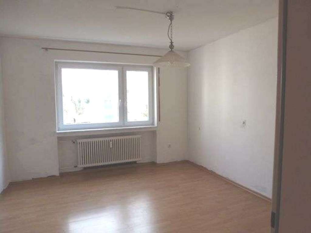 Immobilie in Senden - Ideale 2-Zi-Whg. mit Balkon, Aufzug, Hausmeisterservice,  Bahn, Bus, Geschäfte in direkter  Nähe - Bild 2