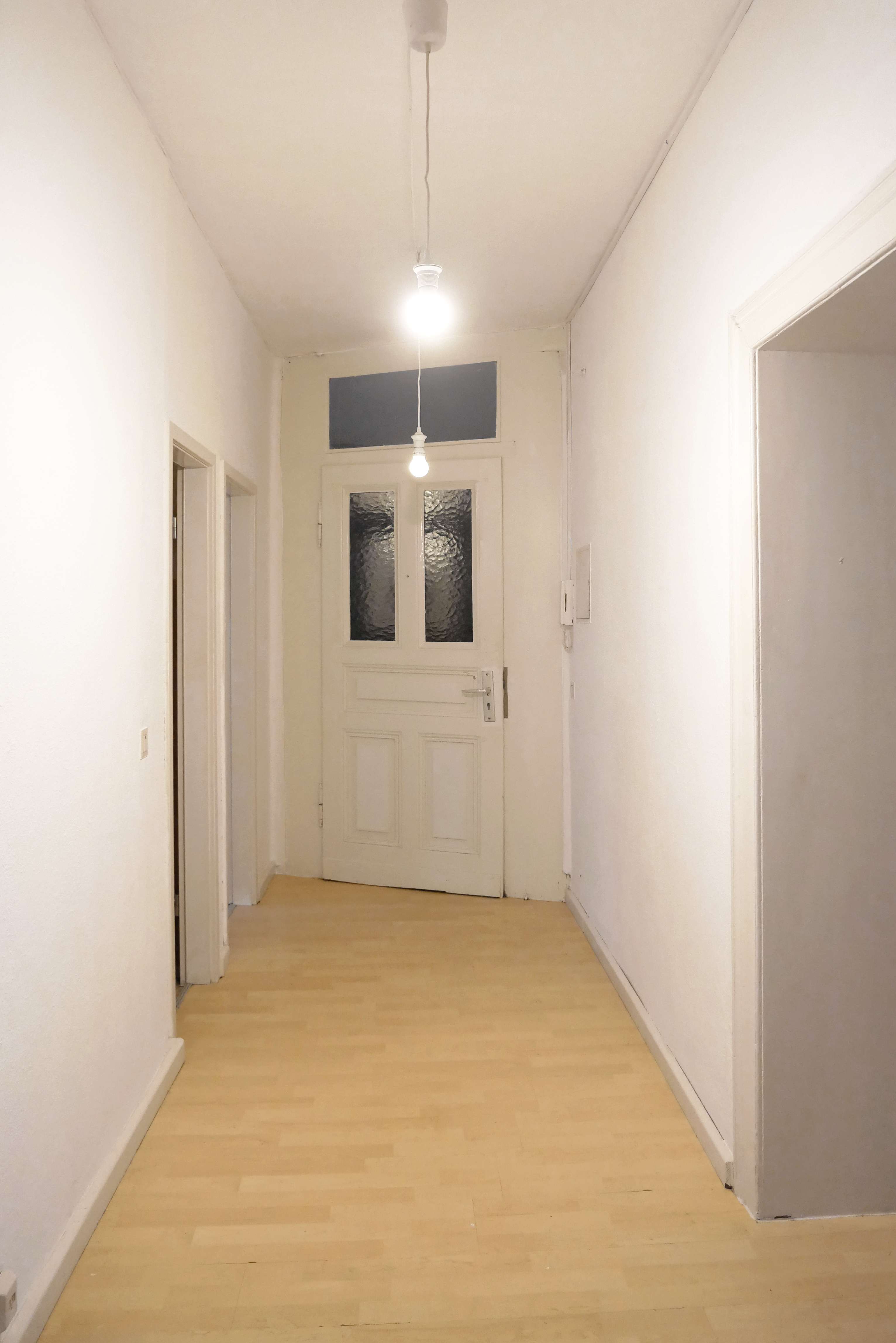 Vorderer westen / Bebelplatz... 4 Zimmer-Altbauwohnung mit Balkon, Kassel – Bild 2