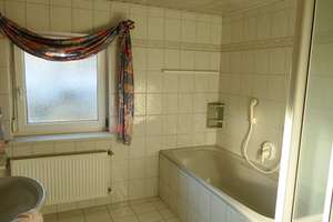 HIER WARTET IHR EINFAMILIENHAUS INKL. NEBENGEBÄUDE MIT POTENZIAL! – Die vollständige Adresse der Immobilie erhältst du vom Anbieter., 94072 Bad Füssing – Vorschaubild 10