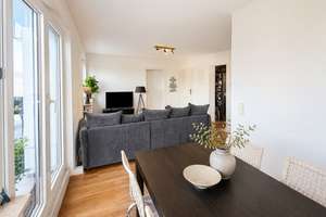 Lichtdurchflutete Stadtwohnung mit Dachterrasse in Bestlage! – Die vollständige Adresse der Immobilie erhältst du vom Anbieter., 63065 Hochschule für Gestaltung, Offenbach am Main – Vorschaubild 2