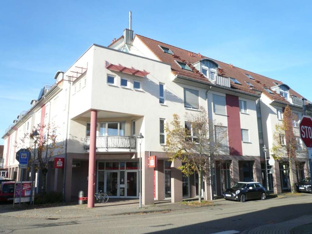 Immobilie in Muggensturm - Wunderschöne 3-Zimmer-Wohnung mit Balkon und verglastem Erker in 76461 Muggensturm   - Bild 0