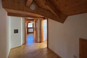 Wohnen mit Perspektive: Vielseitiges Zuhause mit separater Dachgeschosswohnung in Bogen – Straubing-Bogen (Kreis) – Vorschaubild 17