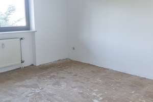 IDYLLISCH RUHIG UND MITTEN IM GRÜNEN  - MIT GROSSEM SONNENBALKON! – Die vollständige Adresse der Immobilie erhältst du vom Anbieter., 1157 Cotta (Stadtteil), Dresden – Vorschaubild 11