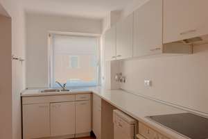 Großzügige 3-Zimmer-Wohnung mit Sonnenterrasse in begehrter Lage der Maxvorstadt mit TG-Stellplatz – Die vollständige Adresse der Immobilie erhältst du vom Anbieter., 80799 Universität, München – Vorschaubild 10