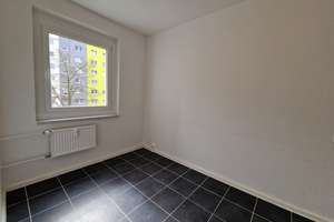 1000 € Gutschein sichern-Frisch renovierte 4-Zimmer-Wohnung mit Wannenbad ! – Am kleinen Feld 28, 4205 Grünau-Nord, Leipzig – Vorschaubild 6
