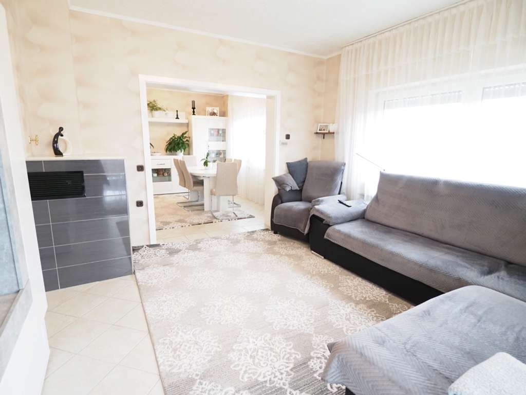 Immobilie in Wirges - Familienfreundliches Wohnhaus in zentraler Lage von Wirges - Bild 4